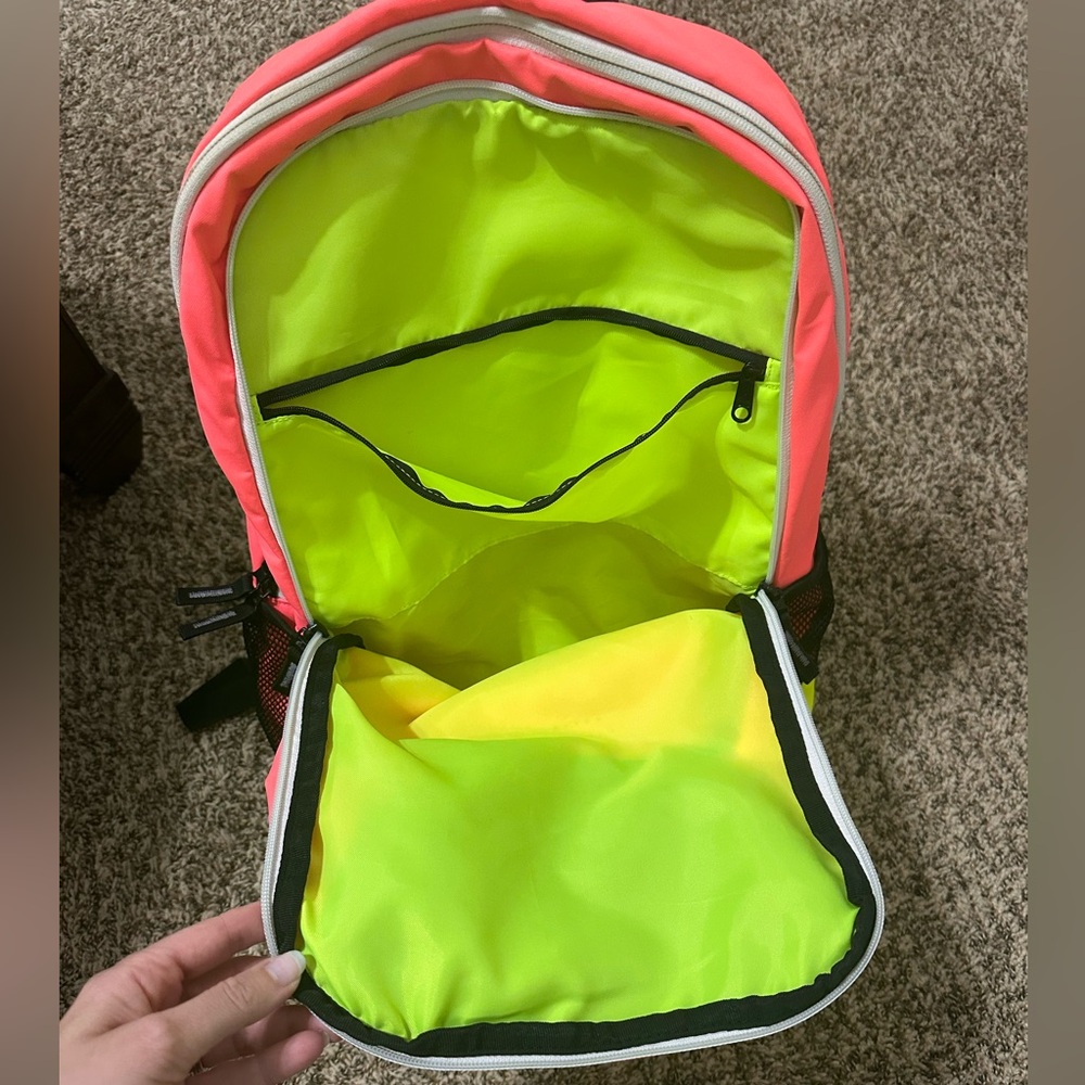 Adidas Full Size Backpack - Picture 5 of 9